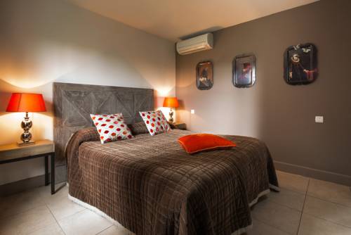 Imagen de la habitación del Hotel Du Clos. Foto 9