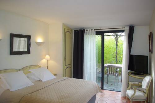 Imagen de la habitación del Hotel Du C&ocirc;t&eacute; Des Olivades. Foto 4