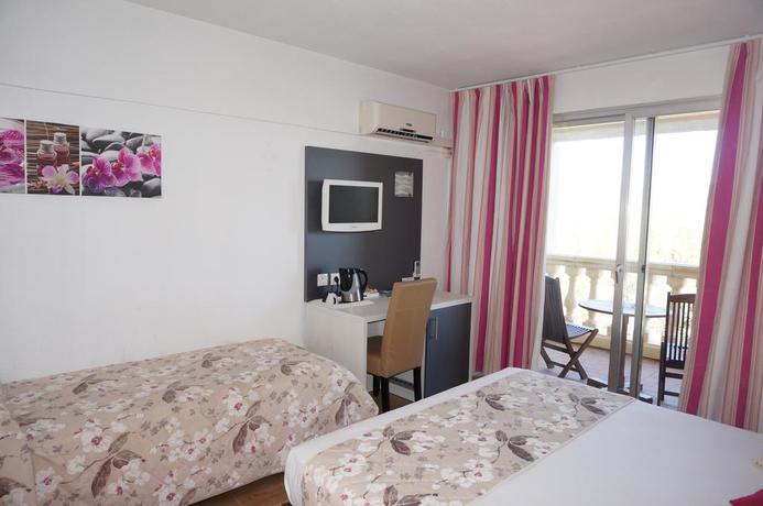 Imagen general del Hotel Du Col De L'ange. Foto 4