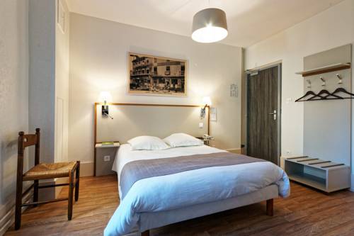 Imagen general del Hotel Du Commerce, AUTUN. Foto 1