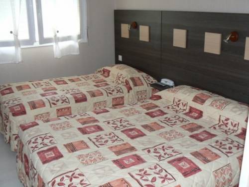 Imagen de la habitación del Hotel Du Commerce, CHOLET. Foto 8