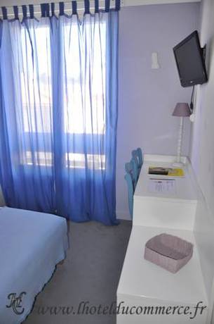 Imagen de la habitación del Hotel Du Commerce, LE CHATEAU D&acute;OLONNE. Foto 2