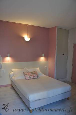 Imagen de la habitación del Hotel Du Commerce, LE CHATEAU D&acute;OLONNE. Foto 4