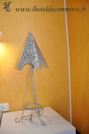 Imagen de la habitación del Hotel Du Commerce, LE CHATEAU D&acute;OLONNE. Foto 15