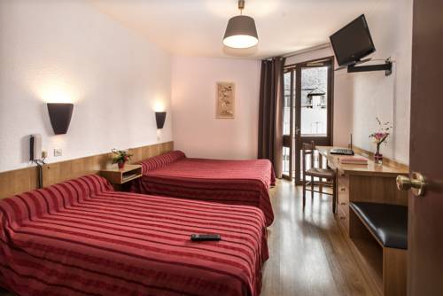 Imagen de la habitación del Hotel Du Commerce Logis De France. Foto 7