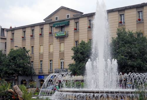 Imagen general del Hotel Du Commerce, MILLAU. Foto 1