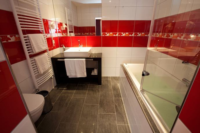 Imagen de la habitación del Hotel Du Commerce, Reuler. Foto 14