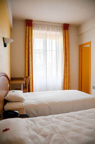 Imagen de la habitación del Hotel Du Commerce, Volvic. Foto 7