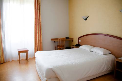 Imagen de la habitación del Hotel Du Commerce, Volvic. Foto 9