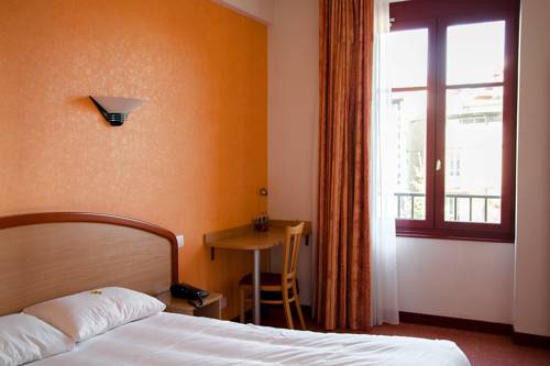 Imagen de la habitación del Hotel Du Commerce, Volvic. Foto 10