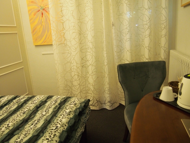 Imagen de la habitación del Hotel Du Crois&eacute;. Foto 8