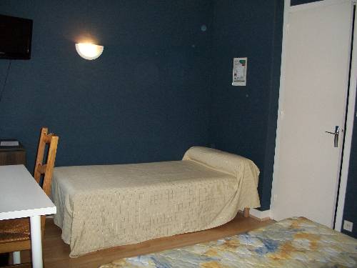 Imagen de la habitación del Hotel Du Cygne, AUXERRE. Foto 7