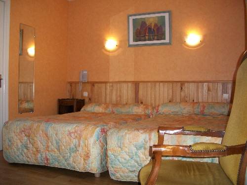 Imagen de la habitación del Hotel Du Cygne, AUXERRE. Foto 14