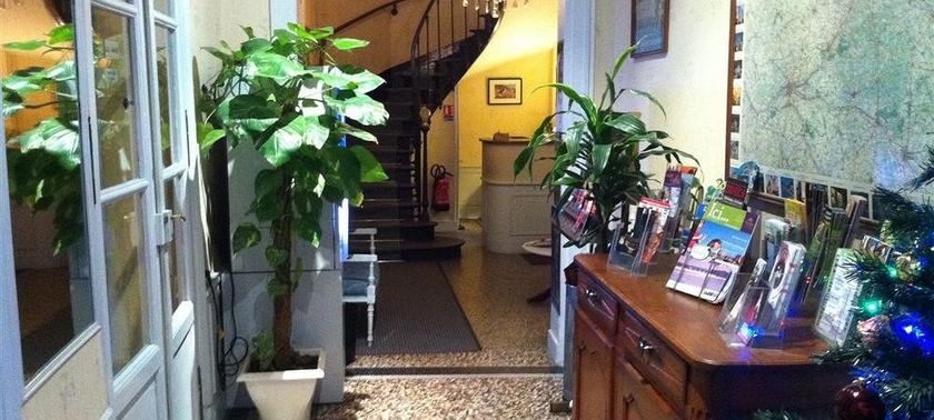 Imagen de los interiores del Hotel Du Cygne (tours). Foto 15