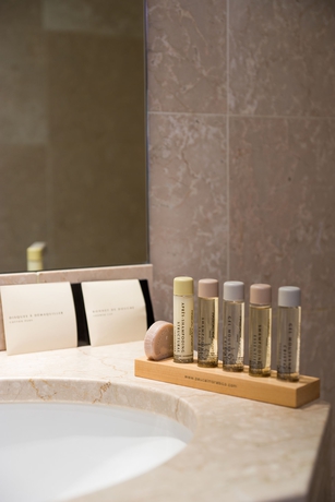 Imagen de la habitación del Hotel Du Danube Saint Germain. Foto 11