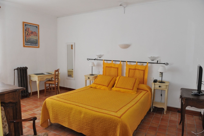 Imagen de la habitación del Hotel Du Forum, Arles. Foto 3