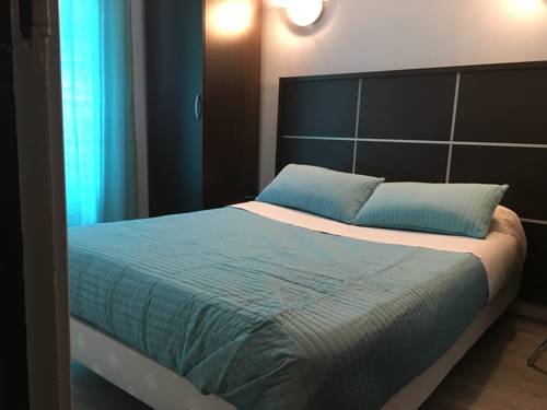 Imagen de la habitación del Hotel Du Globe 18. Foto 3