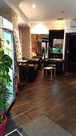 Imagen de los interiores del Hotel Du Globe 18. Foto 15