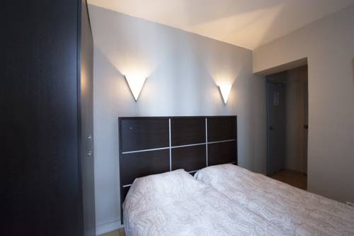 Imagen de la habitación del Hotel Du Globe 18. Foto 12