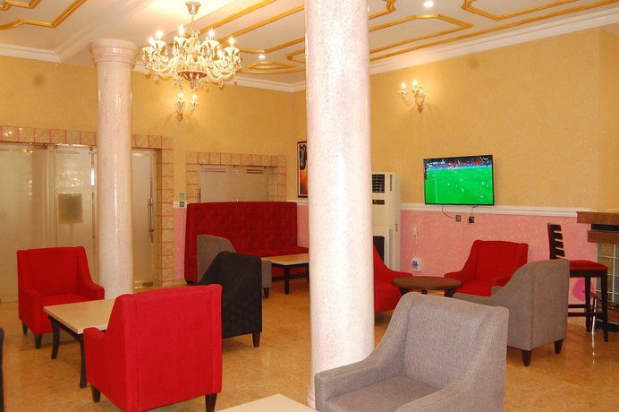 Imagen de los interiores del Hotel Du Golf, Aba. Foto 14