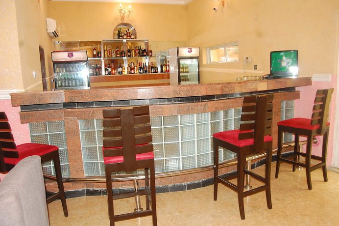 Imagen del bar/restaurante del Hotel Du Golf, Aba. Foto 5