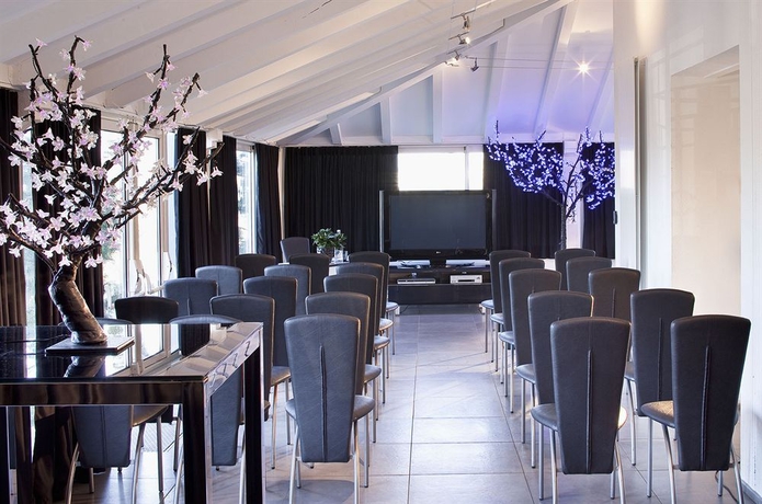 Imagen de los interiores del Hotel Du Golf, Saint-Étienne. Foto 5