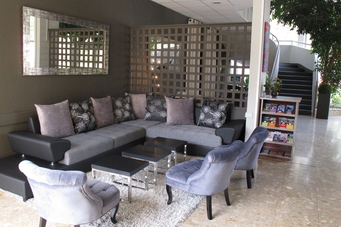 Imagen de los exteriores del Hotel Du Golf St Laurent. Foto 11