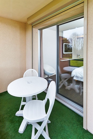 Imagen de los exteriores del Hotel Du Golf St Laurent. Foto 12