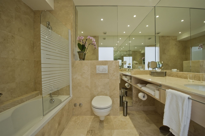 Imagen de la habitación del Hotel Du Grand Lac Excelsior. Foto 7