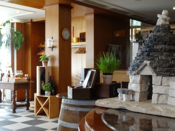 Imagen del bar/restaurante del Hotel Du Grand-pr&eacute;. Foto 2