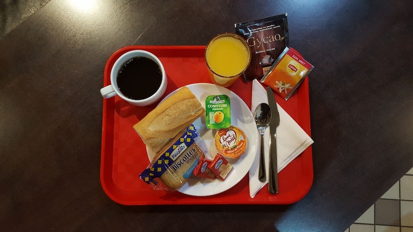 Imagen del bar/restaurante del Hotel Du Jura. Foto 7