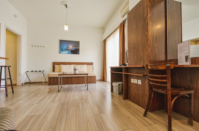 Imagen de la habitación del Hotel Du Lac, Agios Nikolaos. Foto 5