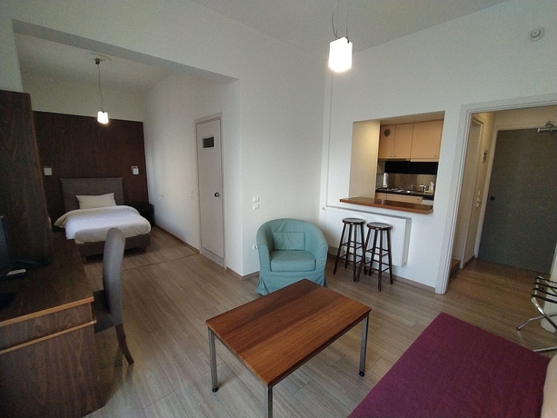 Imagen de la habitación del Hotel Du Lac, Agios Nikolaos. Foto 9