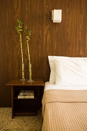 Imagen de la habitación del Hotel Du Lac, Agios Nikolaos. Foto 11