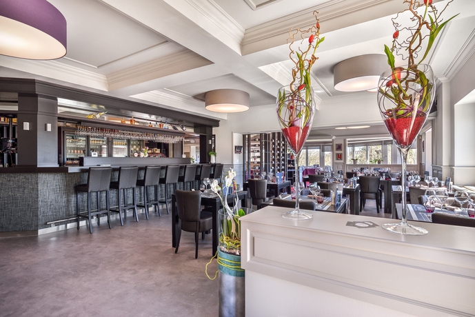 Imagen del bar/restaurante del Hotel Du Lac, B&uuml;tgenbach. Foto 4