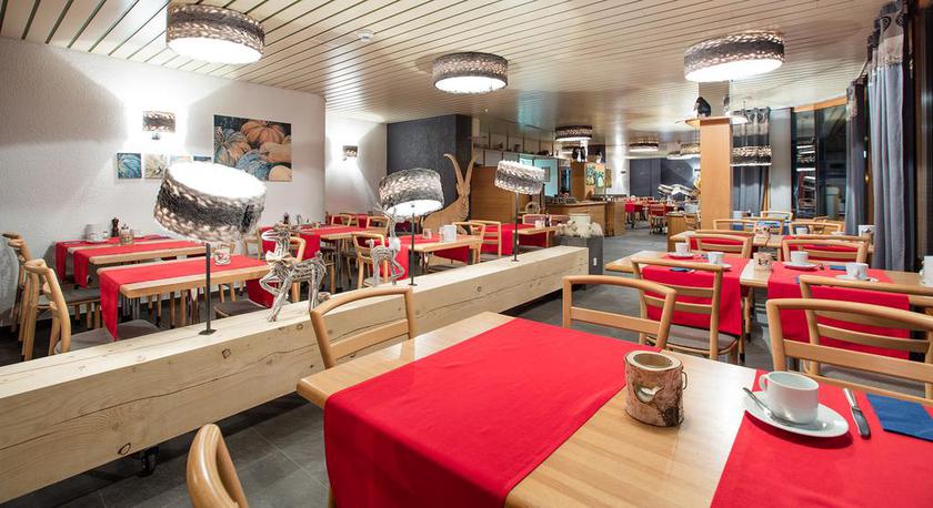 Imagen del bar/restaurante del Hotel Du Lac, CRANS MONTANA . Foto 2