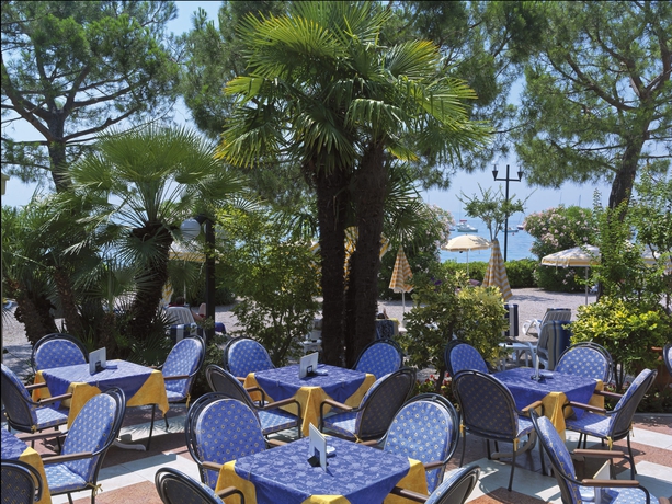 Imagen de los exteriores del Hotel Du Lac Et Bellevue. Foto 7