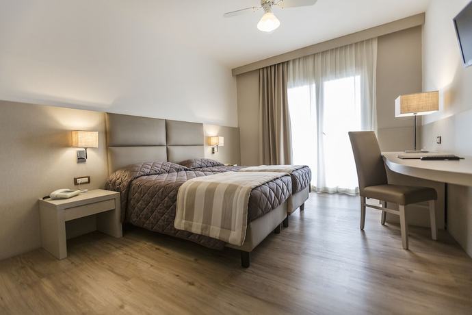 Imagen de la habitación del Hotel Du Lac, Limone sul Garda. Foto 8