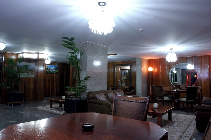 Imagen de los interiores del Hotel Du Lac Maca&eacute;. Foto 19