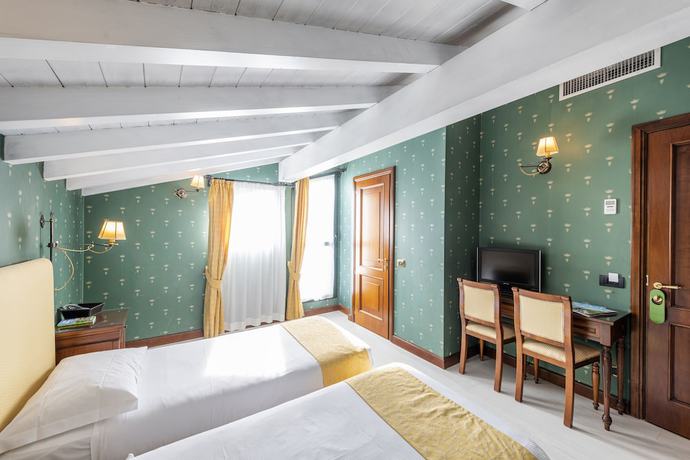 Imagen de la habitación del Hotel Du Lac, Menaggio. Foto 11