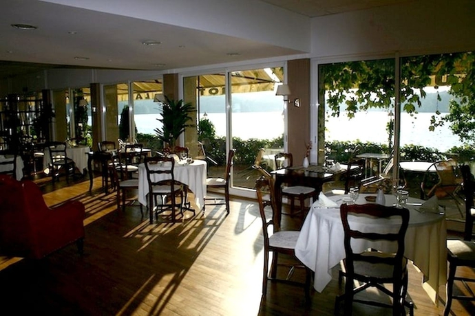 Imagen del bar/restaurante del Hotel Du Lac, Neuvic. Foto 5