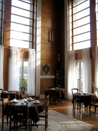 Imagen del bar/restaurante del Hotel Du Lac, Neuvic. Foto 6
