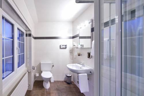 Imagen de la habitación del Hotel Du Leman. Foto 7