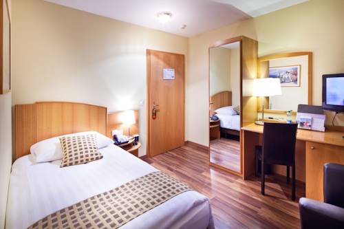 Imagen de la habitación del Hotel Du Leman. Foto 11