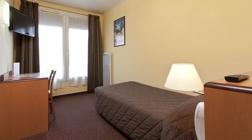 Imagen de la habitación del Hotel Du Lion, Montparnasse. Foto 5