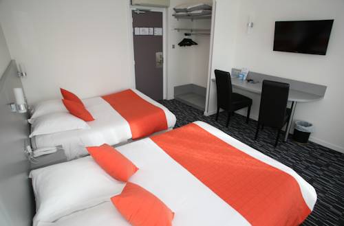 Imagen de la habitación del Hotel Du Louvre, Cherbourg. Foto 14
