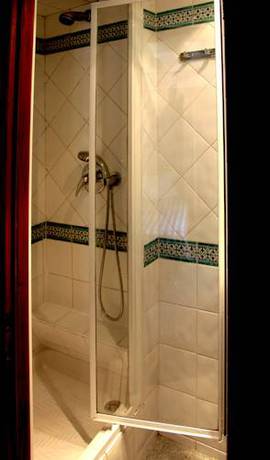 Imagen de la habitación del Hotel Du Lys. Foto 7