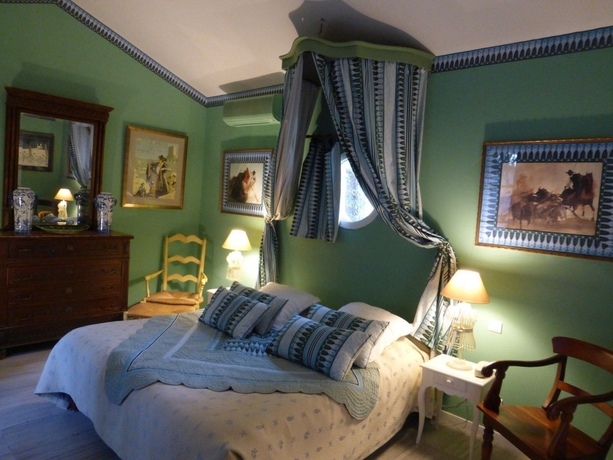 Imagen de la habitación del Hotel Du Mas De La Chapelle. Foto 2