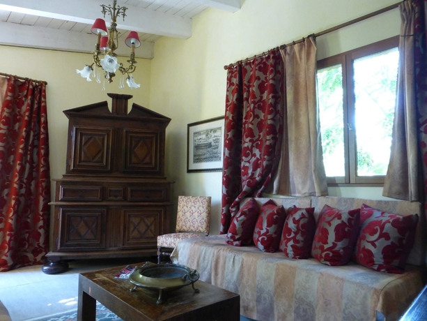 Imagen de la habitación del Hotel Du Mas De La Chapelle. Foto 16