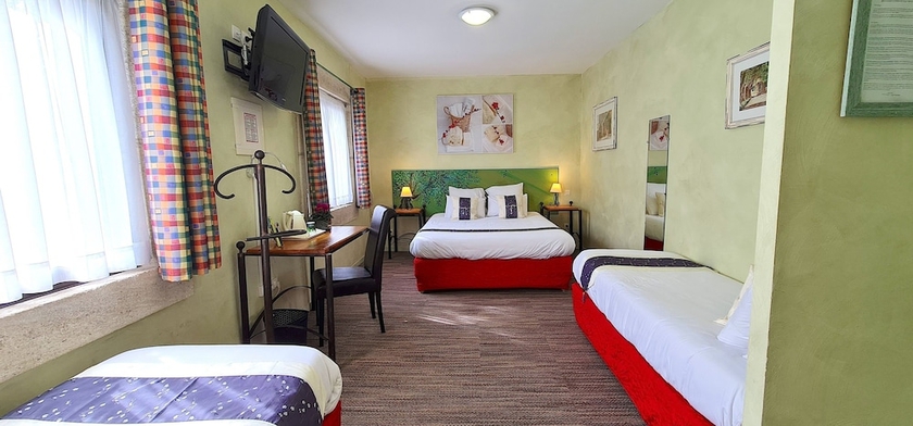 Imagen de la habitación del Hotel Du Mas. Foto 5